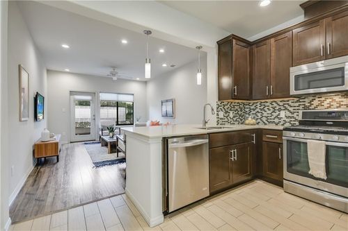 303-124 Cumberland Rd, Austin, TX, 78704-5405 | Card Image