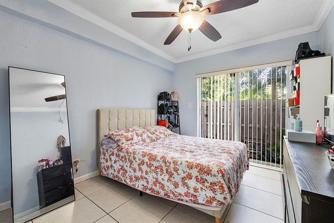 10 - 2741 Ne 8th Avenue, Condo with 2 bedrooms, 1 bathrooms and null parking in Wilton Manors FL | Image 11