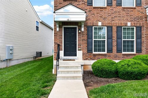 1819 Basston Dr, Saint Louis, MO, 63146-3075 | Card Image
