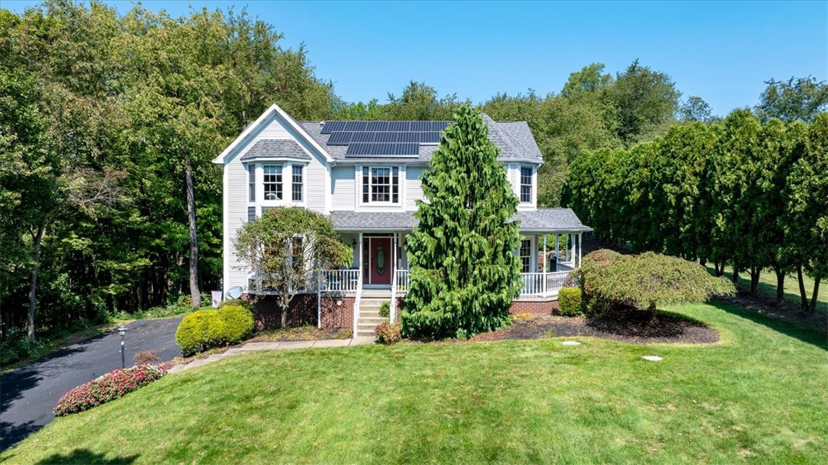 Heathercroft Dr, Cranberry Township, PA 16066