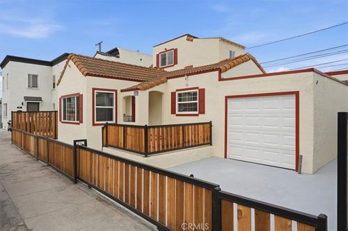 400 E 21st St, Long Beach, CA, 90806-4844 | Card Image