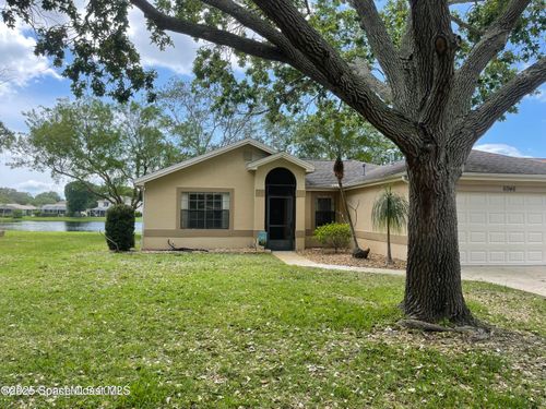 6946 Hammock Lakes Dr, Melbourne, FL, 32940-7950 | Card Image