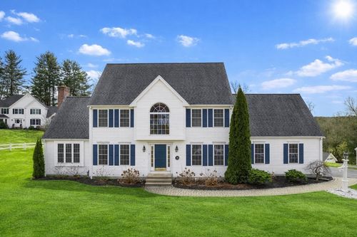 15 Pennock Rd, Ashland, MA, 01721-1480 | Card Image