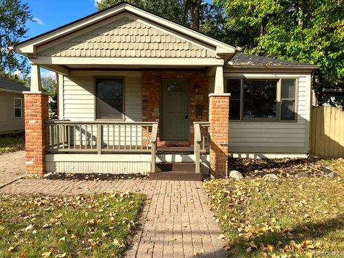 925 Woodward Hts, Ferndale, MI, 48220-1467 | Card Image