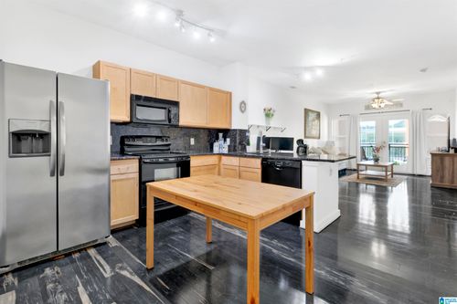 412-401 20th St S, BIRMINGHAM, AL, 35233-2041 | Card Image