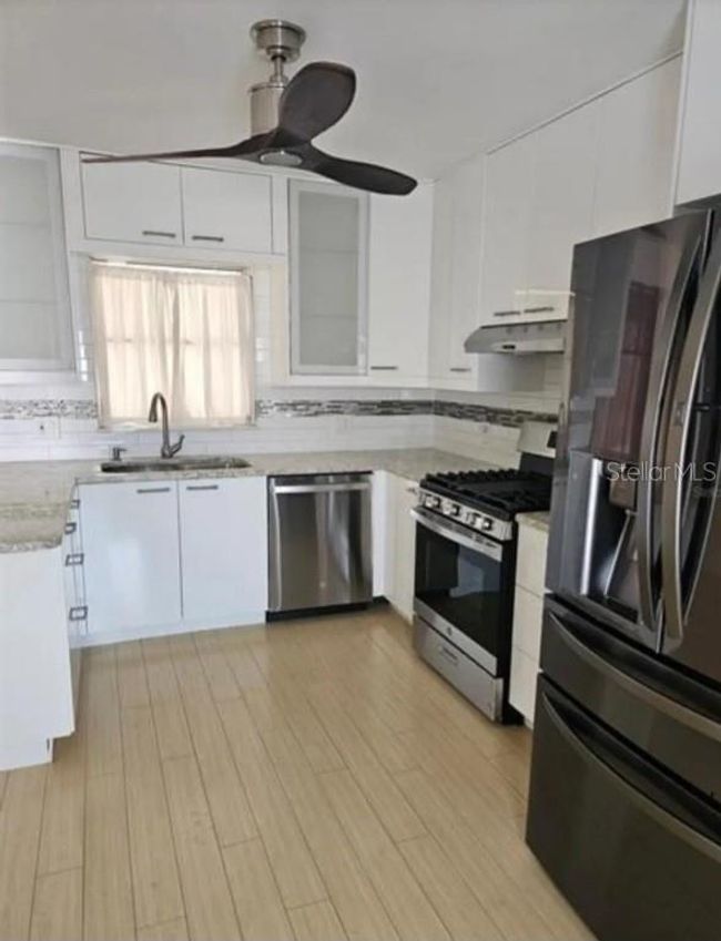 110 - 5080 Park Lake Dr N, Condo with 2 bedrooms, 2 bathrooms and null parking in Pinellas Park FL | Image 7
