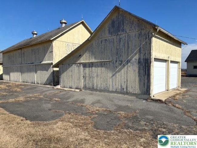 6341 Memorial Rd, House other with 3 bedrooms, 2 bathrooms and null parking in Germansville PA | Image 9