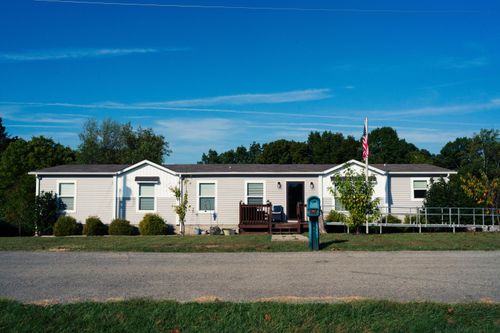 268 Hunter Ln, Springfield, KY, 40069-8675 | Card Image