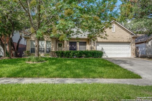107 Baythorne, Universal City, TX, 78148-2818 | Card Image