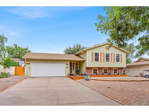 607 Phay Ave, Canon City, CO, 81212-2058 | Card Image