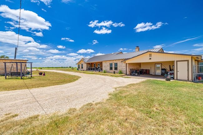 12326 E Veribest Rd, House other with 4 bedrooms, 4 bathrooms and 2 parking in Miles TX | Image 5
