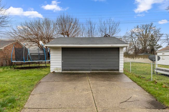 Garage | Image 24