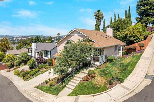 23380 Lakeridge Ave, Fairview, CA, 94541-3566 | Card Image