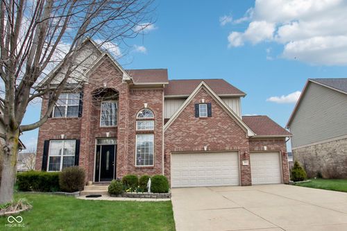 7854 Bayard Dr, Indianapolis, IN, 46259-5773 | Card Image