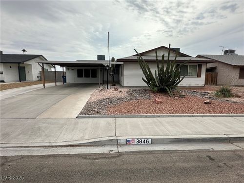 3846 Syracuse Dr, Las Vegas, NV, 89121-6140 | Card Image