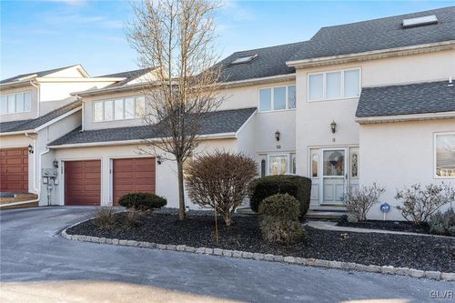 10 Aspen Ct, Forks Twp, PA, 18040-8158 | Card Image