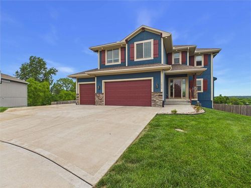 1010 Clayton Dr, Raymore, MO, 64083-7820 | Card Image