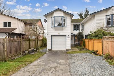 32572 Bobcat Dr, Home with 3 bedrooms, 1 bathrooms and 5 parking in Mission BC | Image 1