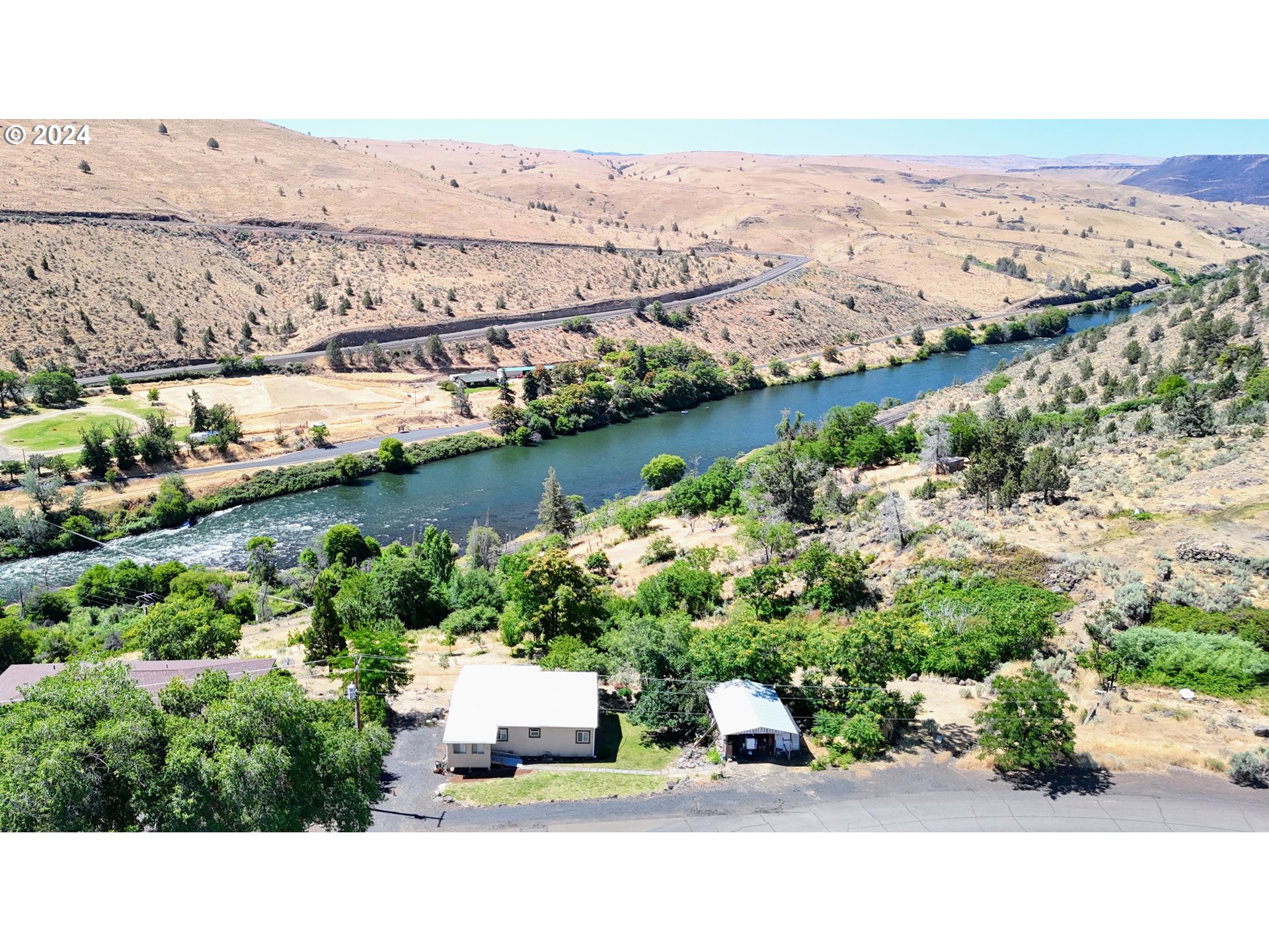 Elrod Ave, Maupin, OR 97037