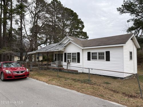 133 Hagar Ln, Pollocksville, NC, 28573-3200 | Card Image