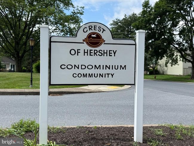 192 Crescent Dr, Townhouse with 2 bedrooms, 2 bathrooms and null parking in Hershey PA | Image 32