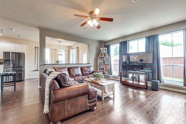 2804 Stonehurst Dr, House other with 4 bedrooms, 4 bathrooms and null parking in Grapevine TX | Image 8