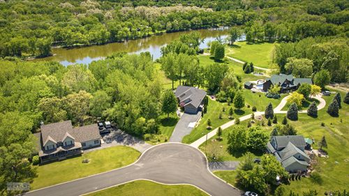 123 Belle Rive Dr, Millington, IL, 60537-1001 | Card Image