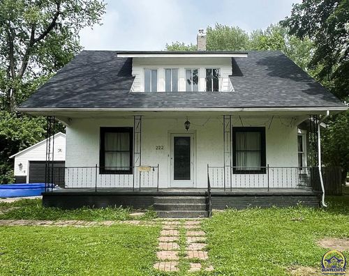 222 S 6th St, Osage City, KS, 66523-1318 | Card Image