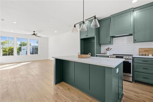 442 E Martin Luther King Jr Blvd, Fayetteville, AR, 72701-6603 | Card Image