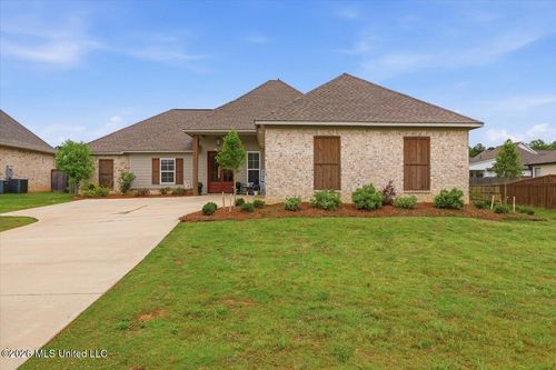 229 Reservoir Way, Brandon, MS, 39047-6786 | Card Image