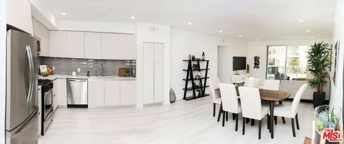 304-625 S Barrington Ave, Los Angeles, CA, 90049-6405 | Card Image