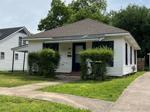 1026 S Stockton St, Ada, OK, 74820-8106 | Card Image