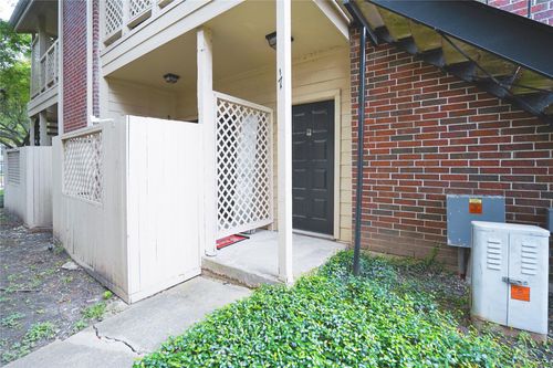 apt-17-8055 Cambridge St, Houston, TX, 77054-3030 | Card Image