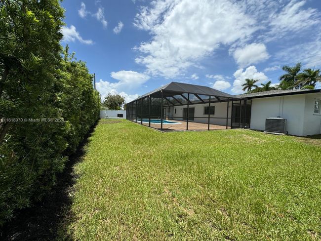208 Nw 19th St, House other with 4 bedrooms, 3 bathrooms and null parking in Homestead FL | Image 38