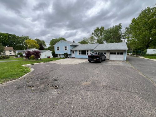 505 Church St, Yalesville, CT, 06492-2129 | Card Image