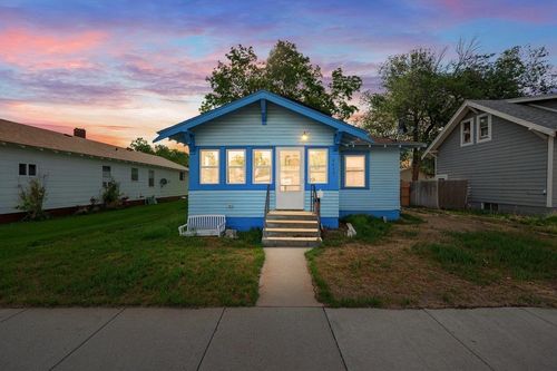 2433 B St, Torrington, WY, 82240-2328 | Card Image