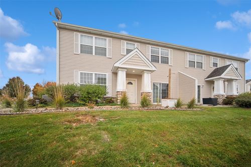 1023 Ne Greenview Dr, Ankeny, IA, 50021-9292 | Card Image