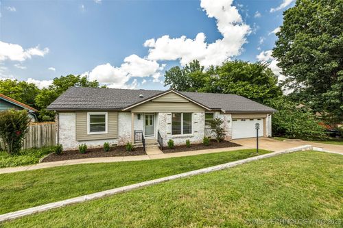 3743 E 59th Pl, Tulsa, OK, 74135-7825 | Card Image
