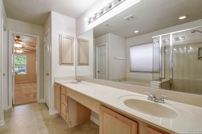 184 Springtree Gate, House other with 4 bedrooms, 3 bathrooms and null parking in Cibolo TX | Image 18