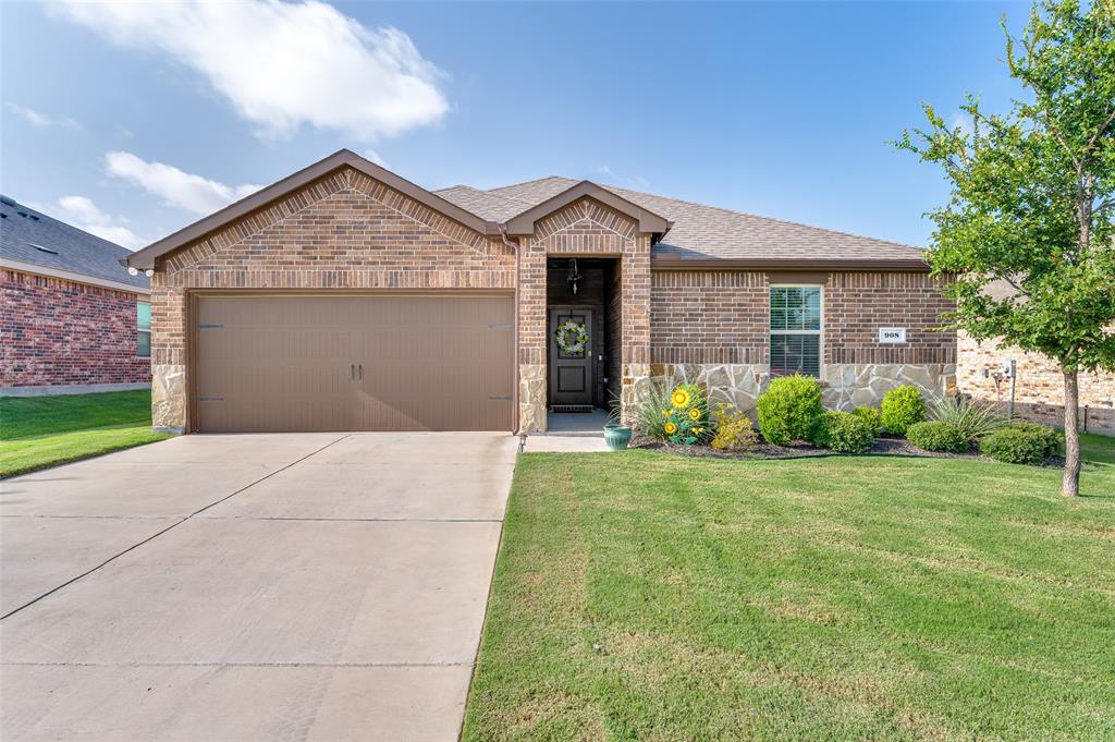 English Dr, Aubrey, TX 76227