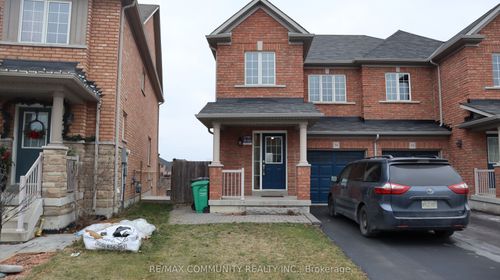 56 Delport Close, Brampton, ON, L6P3T2 | Card Image