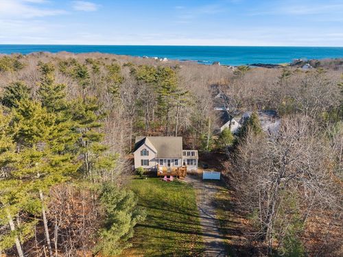 16 Passaic Rd, Cape Neddick, ME, 03902-7264 | Card Image