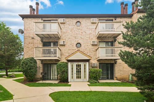 apt-1b-433 E Osage Ln, Palatine, IL, 60074-2306 | Card Image