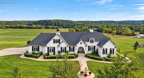 9386 E Mapleridge Ln, Strafford, MO, 65757-7560 | Card Image