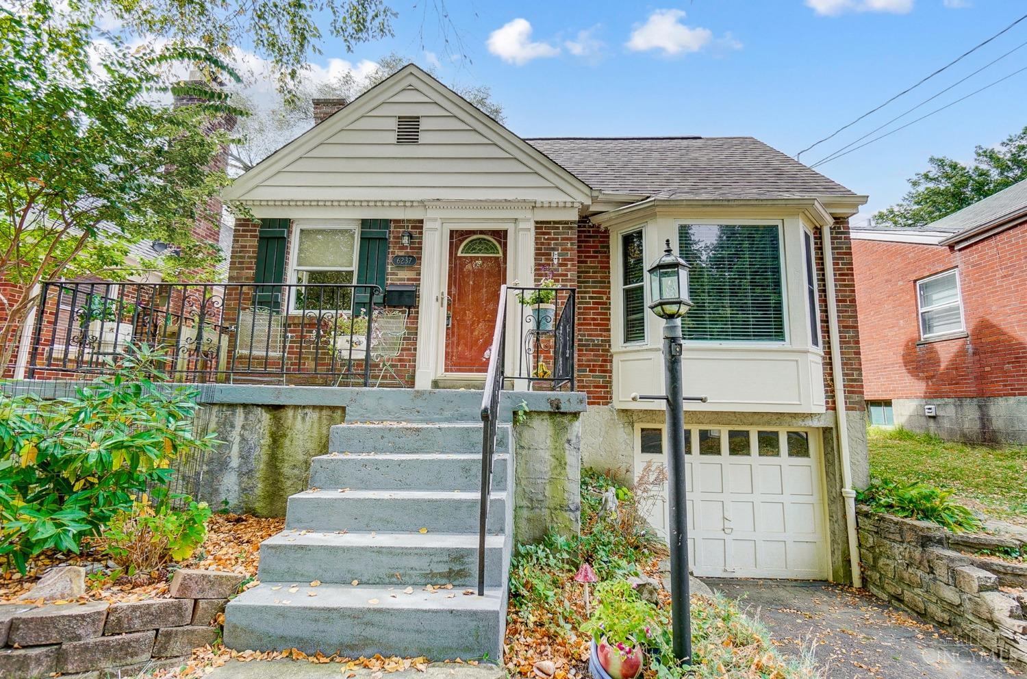Fairhurst Ave, Cincinnati, OH 45213