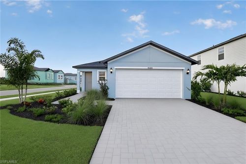 45055 Pipevine Cir, Babcock Ranch, FL, 33982 | Card Image