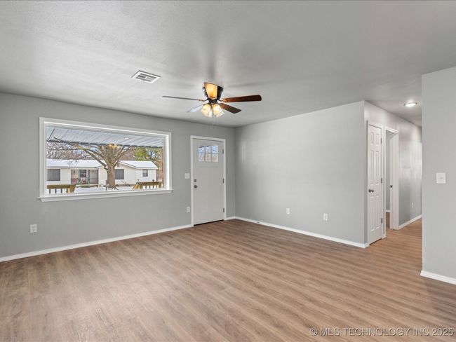 211 S Chestnut St, House other with 4 bedrooms, 2 bathrooms and null parking in Copan OK | Image 4