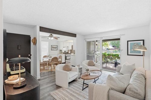 111-6878 Navajo Rd, San Diego, CA, 92119-1557 | Card Image