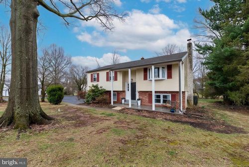 1227 Grandview Cir, POTTSTOWN, PA, 19465-7727 | Card Image