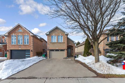 50 Sunny Glen Cres, Brampton, ON, L7A2C6 | Card Image